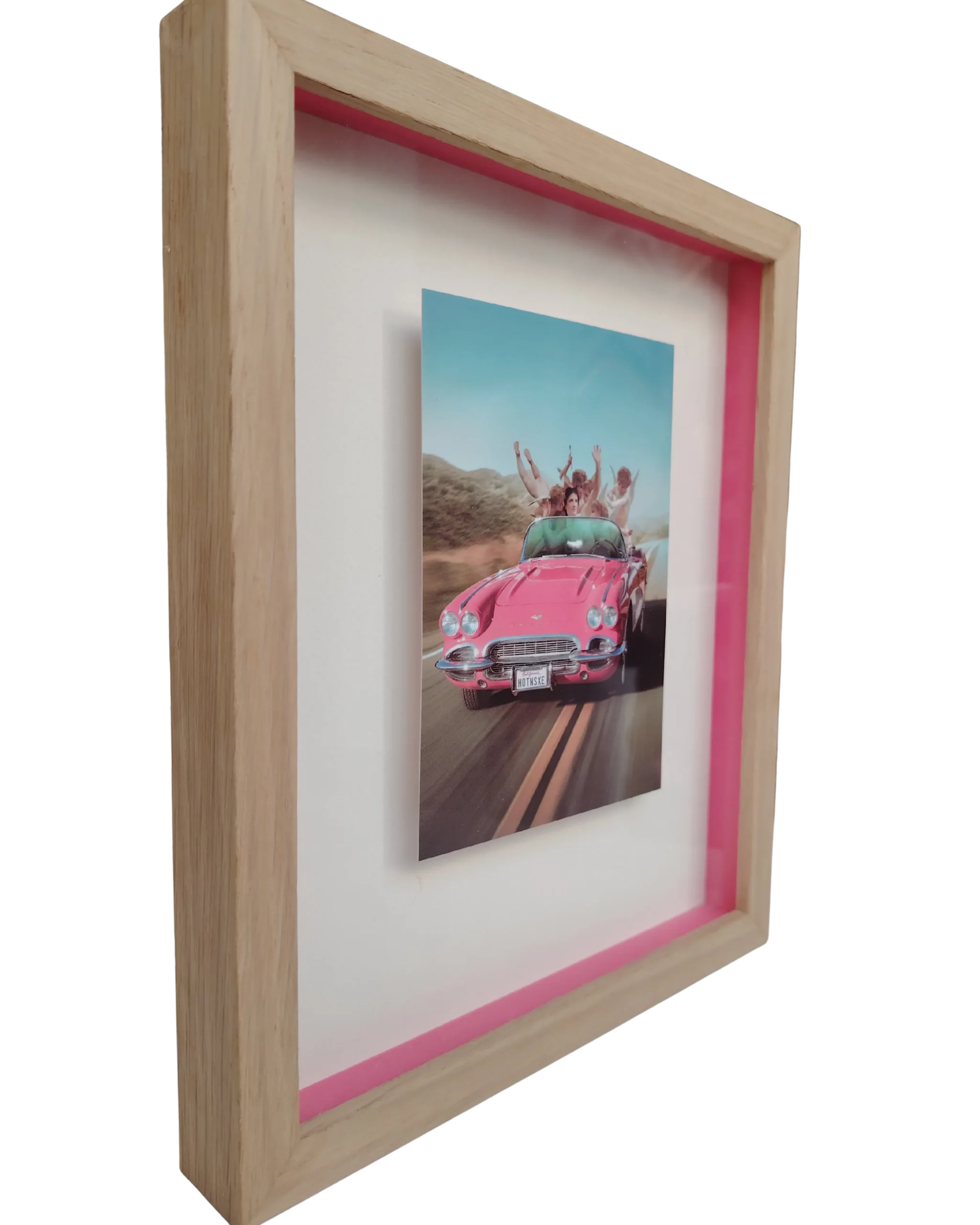 Photo encadré en lévitation avec réhausse colorée réalisé par l'Atelier Histoire d'art à Lyon - Caluire