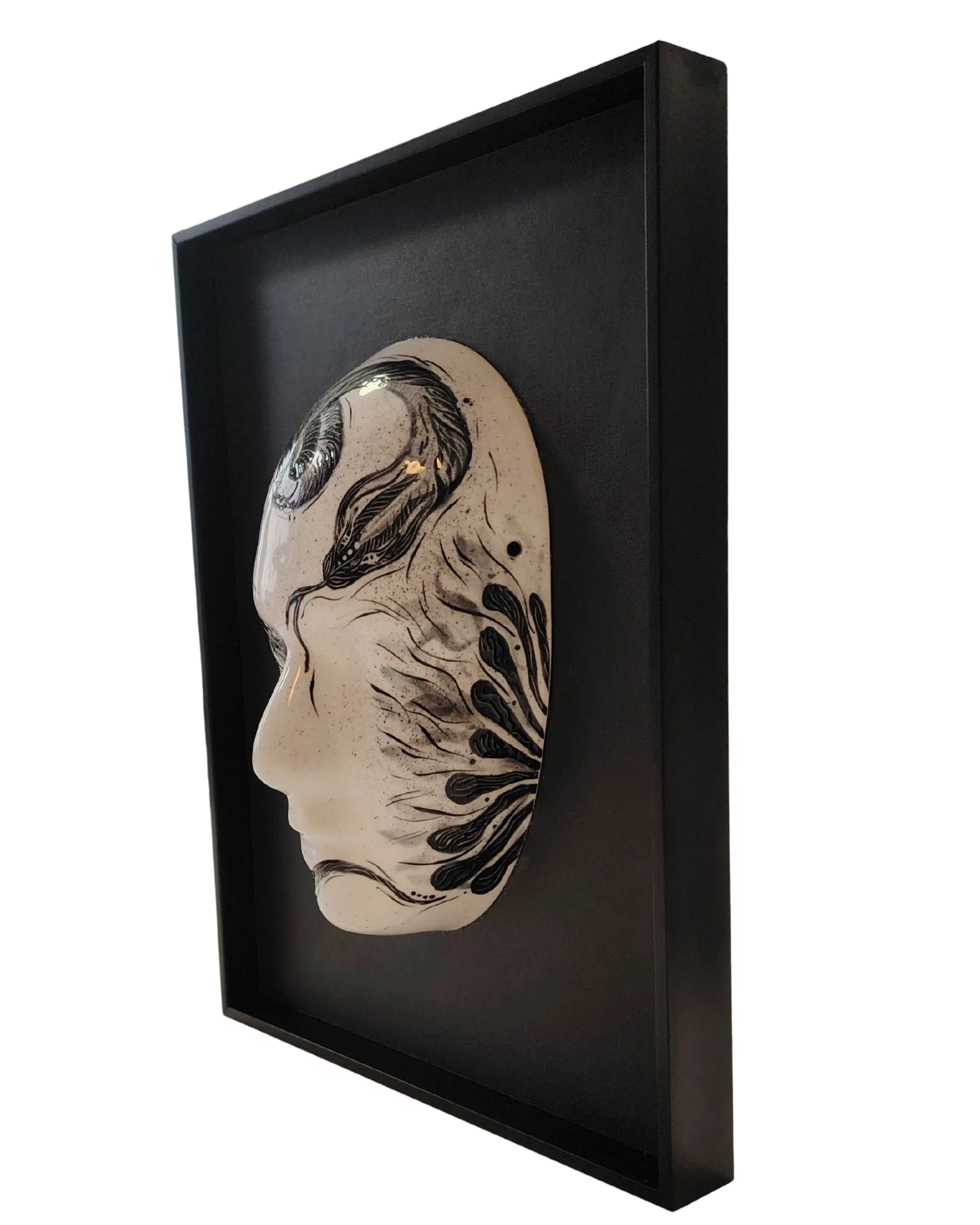 Masque en céramique réalisé par l'Atelier Histoire d'Art - Lyon - Caluire